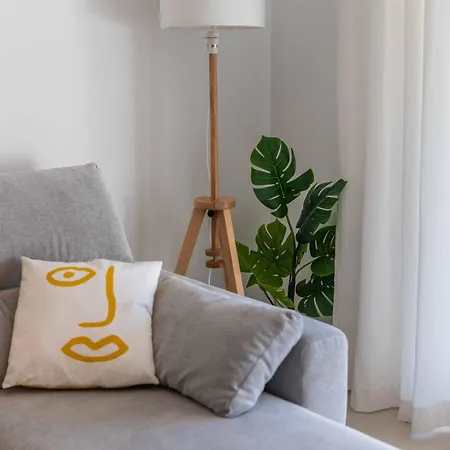 Lemon House - 400m From The - Wifi Lägenhet *